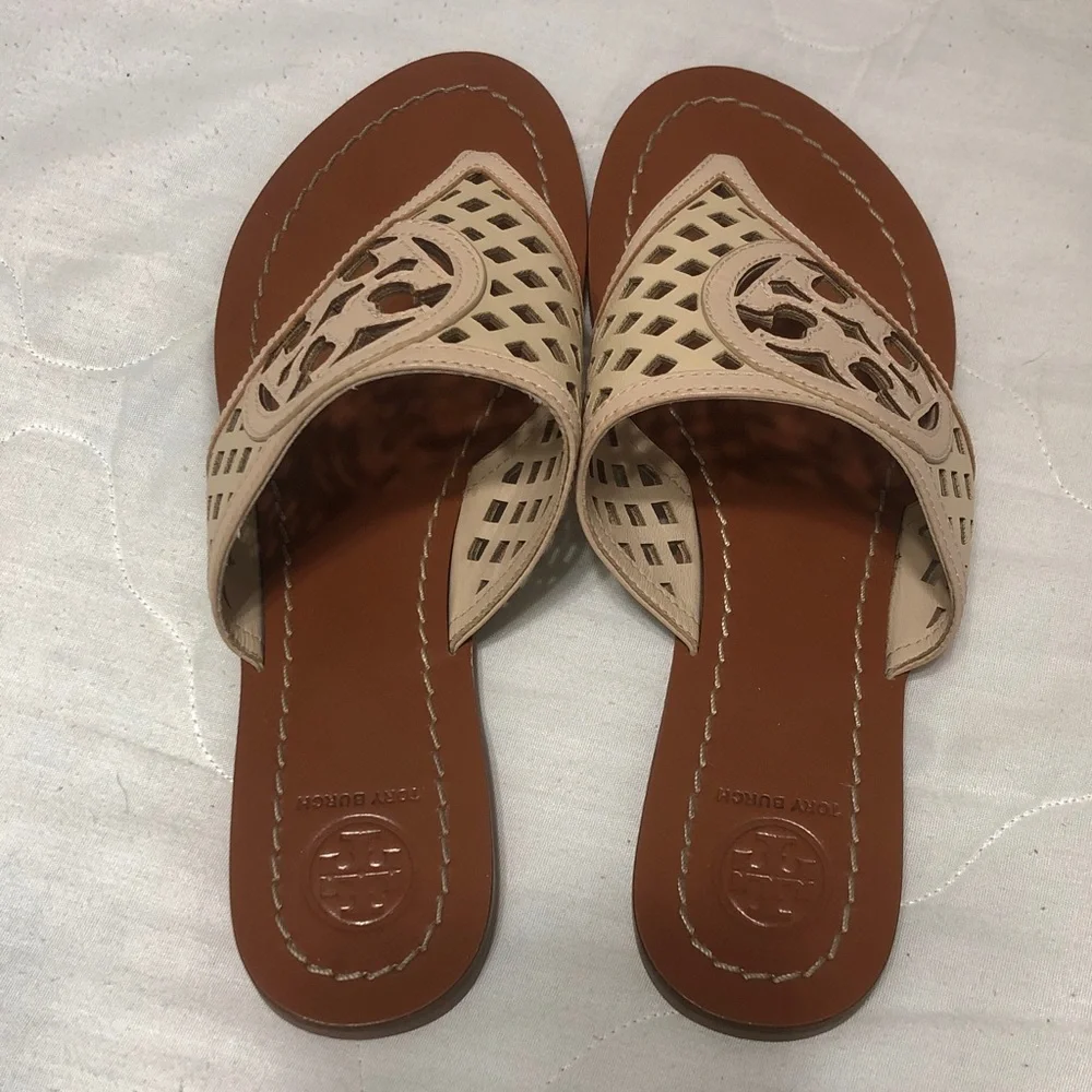 Tory Burch Cream and Brown Logo Cutout Thong Sandals